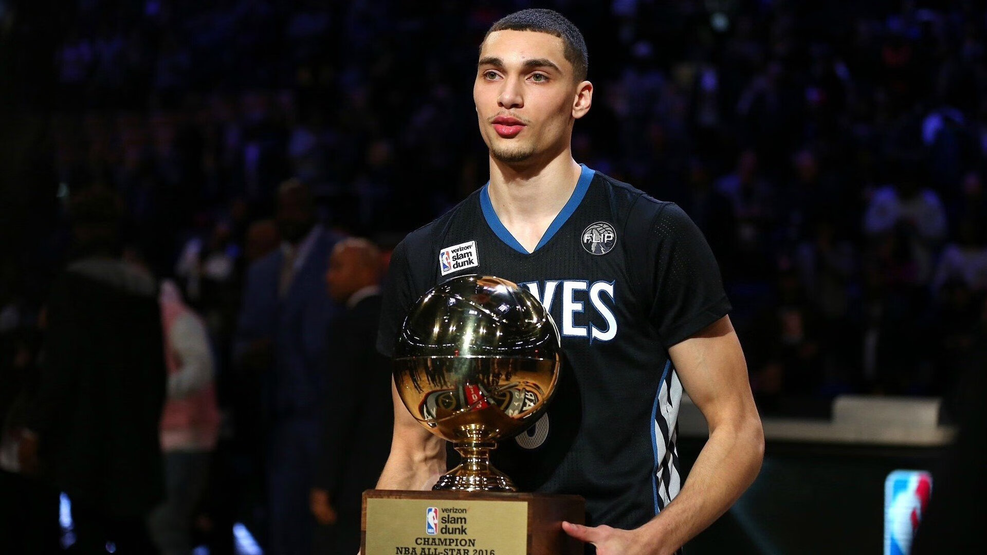 当马赛曲响彻NBA，一场跨越维度的胜利叙事